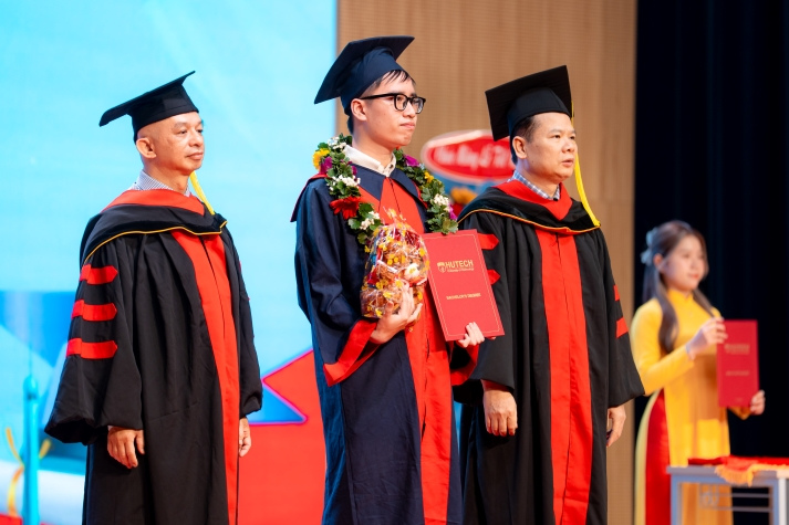 Trần Nhật Phi: Viết tiếp ước mơ công nghệ từ nghị lực phi thường 79