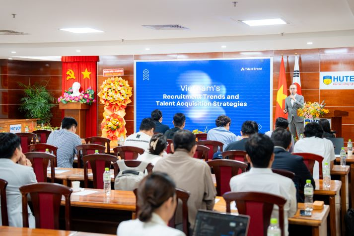 Talent Insight Day in Vietnam 2026: HUTECH đồng hành cùng doanh nghiệp Hàn Quốc trong chiến lược phát triển nhân tài 99