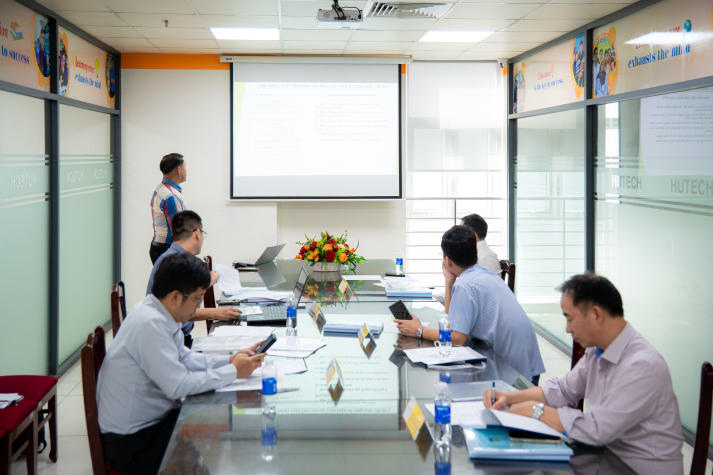 Nhiều giải pháp có tính thời sự trong buổi bảo vệ luận văn, đề án Thạc sĩ ngành Kỹ thuật điện 48