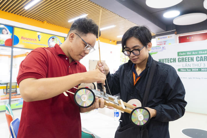 Sinh viên HUTECH ghi dấu ấn với loạt sản phẩm từ các sân chơi kỹ thuật - công nghệ 59