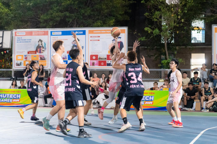 [HUTECH Games 2026] Ngôi vương Bóng rổ nam chính thức lộ diện sau trận Chung kết kịch tính 28