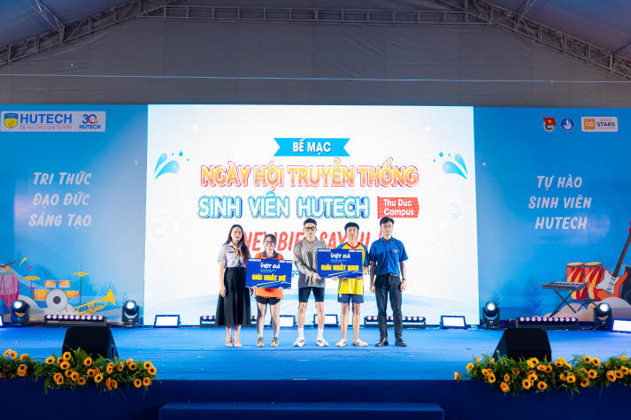 [Video] Ngày hội Truyền thống sinh viên Thu Duc Campus chính thức bế mạc, lưu dấu thanh xuân rực rỡ của HUTECH-ers 340