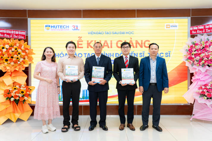 HUTECH khai giảng chương trình đào tạo Tiến sĩ, Thạc sĩ đợt 2 năm 2026, tiếp nối hành trình chinh phục tri thức 40