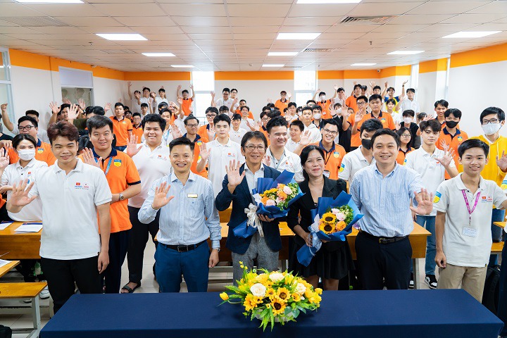 Sinh viên VJIT trau dồi nhiều kiến thức hữu ích tại khóa học kỹ năng chuyên môn cùng Công ty NEC Việt Nam 9