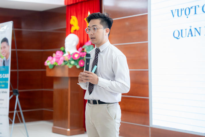 Chuyên gia đồng hành cùng HUTECH-ers khám phá bí quyết vượt lo âu 32