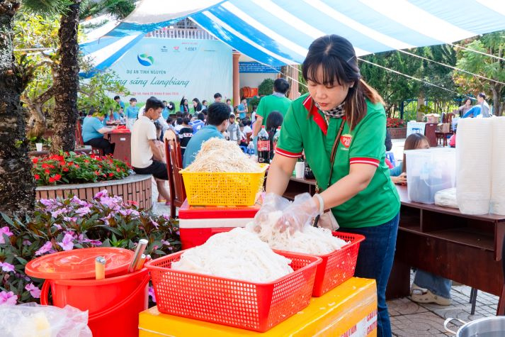 “Trăng sáng Langbiang” mang mùa Trung thu ấm áp đến học sinh Đà Lạt 88