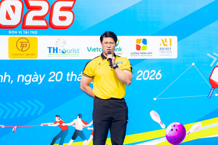 [Video] Bùng nổ tinh thần thể thao, Hội thao CB-GV-NV HUTECH 2026 khởi động mùa tranh tài rực lửa 79