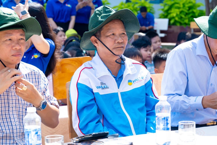 Sôi nổi Ngày hội và nghiệm thu công trình Sân chơi thiếu nhi cùng các chiến sĩ Mùa hè xanh HUTECH mặt trận TP.HCM 24