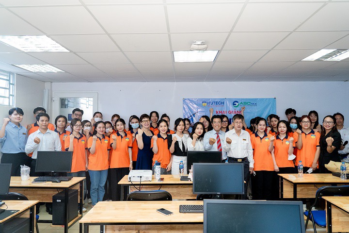 Khoa Tài chính - Thương mại HUTECH khai giảng khóa học Thực hành Thuế 2 đợt 1 97