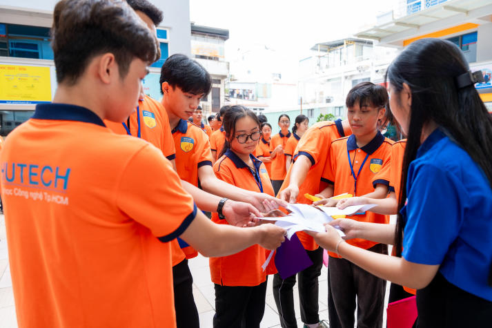 HUTECH Mission 2025: Bước khởi đầu ý nghĩa cho tân sinh viên Khoa Tài chính - Thương mại 43