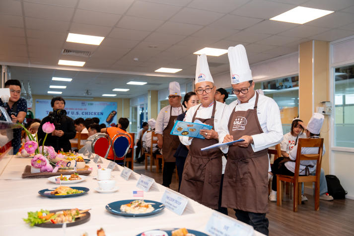 [Video] HUTECH Students Showcase Culinary Talent in the “Taste of Chicken” Grand Finale 81