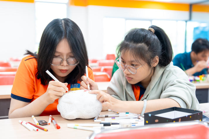 Gom yêu thương - tạo thay đổi: Sinh viên Viện Khoa học Ứng dụng  lan tỏa giá trị nhân văn qua “Piggybank for Change 2025” 18