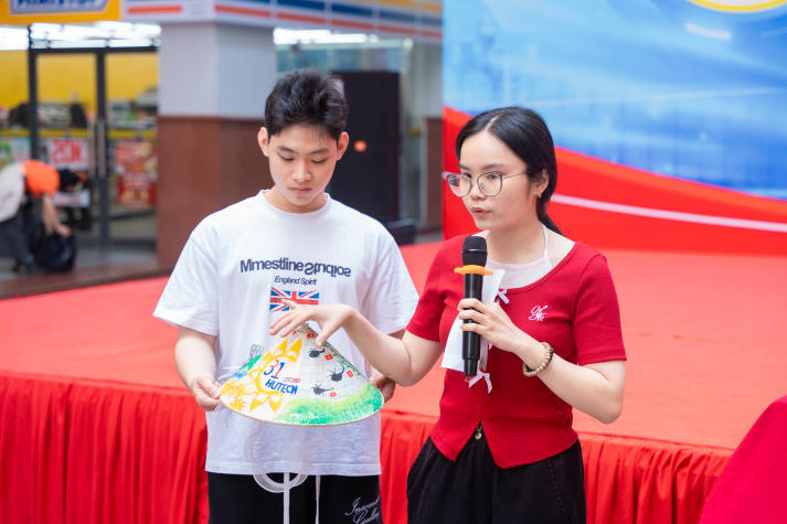 Một chiếc nón - Ngàn ý tưởng: Sinh viên HUTECH bứt phá sáng tạo chào mừng 31 năm thành lập Trường 85