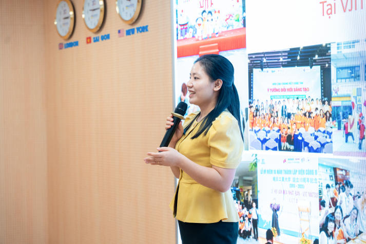 Học sinh THPT “đắm mình” trong không gian nghiên cứu tại Open Lab Day HUTECH 111