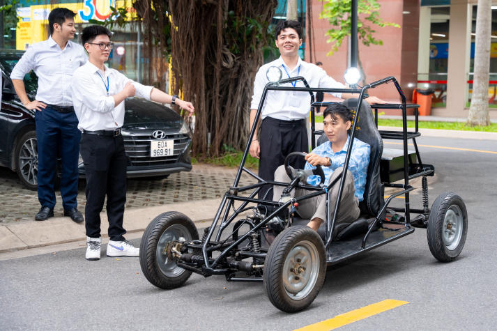 [Video] Đồ án tốt nghiệp của sinh viên Chương trình Việt - Hàn bắt nhịp xu hướng xanh và số hóa 73
