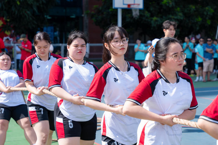 [HUTECH Games 2026] Nóng dần với những màn kéo co quyết liệt và điền kinh bứt tốc 10