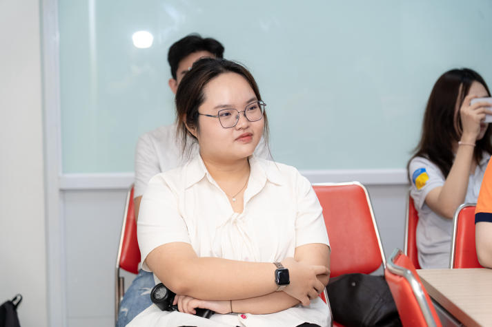 Sinh viên VJIT “đọc vị” văn hóa giao tiếp Nhật Bản cùng MC Đài phát thanh Osaka (Nhật Bản) 66