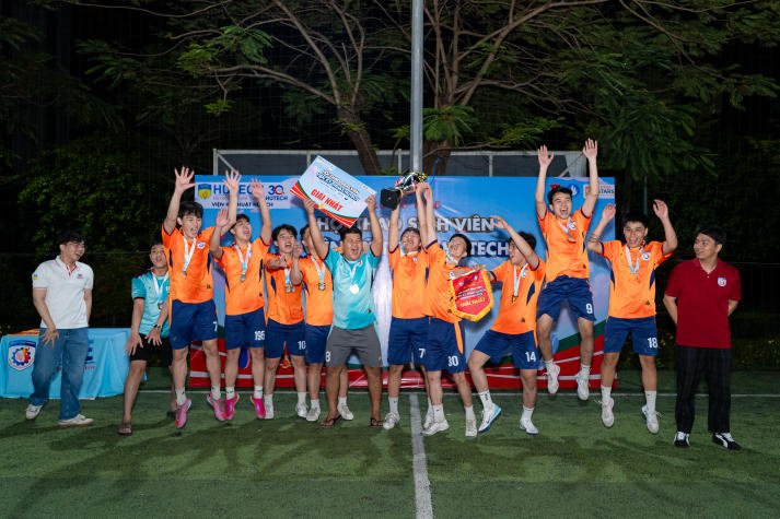Mùa hội thao 2025-2026: Dấu ấn sức trẻ Viện Kỹ thuật HUTECH 64