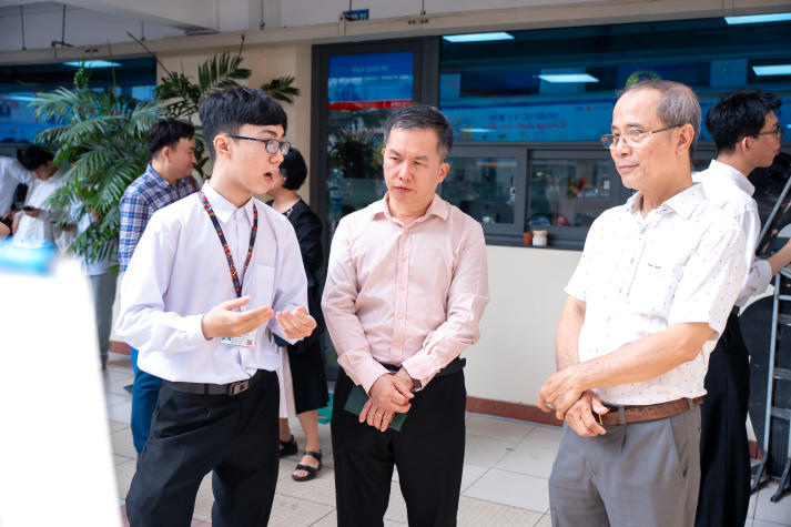 Sinh viên HUTECH “ươm” ý tưởng xanh từ những bài toán của thành phố 41
