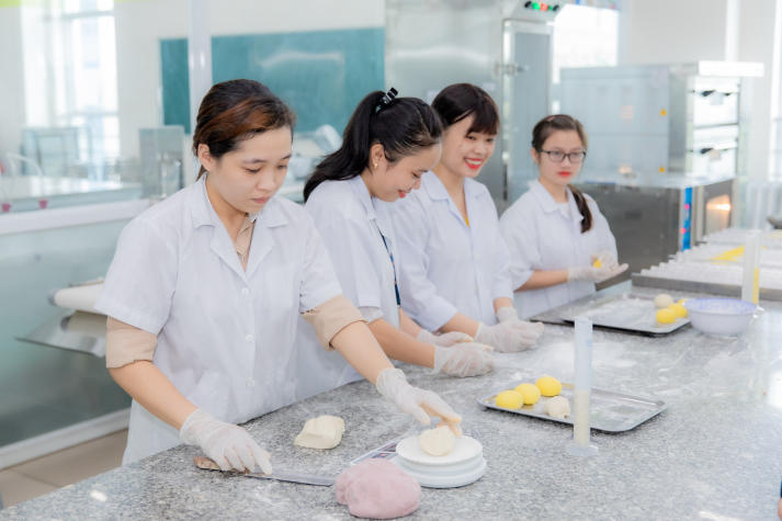 HUTECH thành lập Khoa Thẩm mỹ và Khoa học sự sống, tăng kết nối với khối Khoa học sức khỏe 36