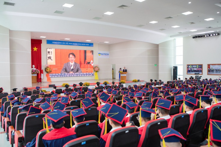 Tân Kỹ sư, Cử nhân Chương trình Việt - Nhật rạng ngời trong Lễ tốt nghiệp tràn đầy niềm vui và kỳ vọng 132