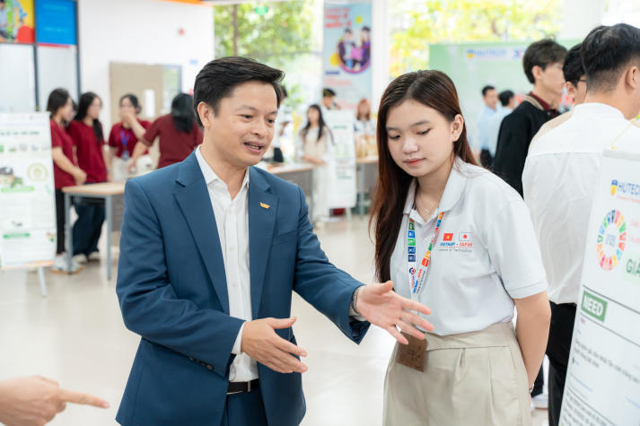 Sinh viên HUTECH học cách giải bài toán thực tiễn bằng tư duy đổi mới sáng tạo 95