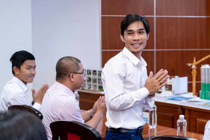 Tân sinh viên HUTECH cùng MC Trác Thuý Miêu bàn chuyện “Làm gì để thích nghi với môi trường Đại học” 28