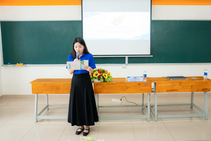 Đoàn Khoa Tài chính - Thương mại vững bước nhiệm kỳ mới với tinh thần “Đoàn kết - Tiên phong - Khát vọng - Hoài bão” 34