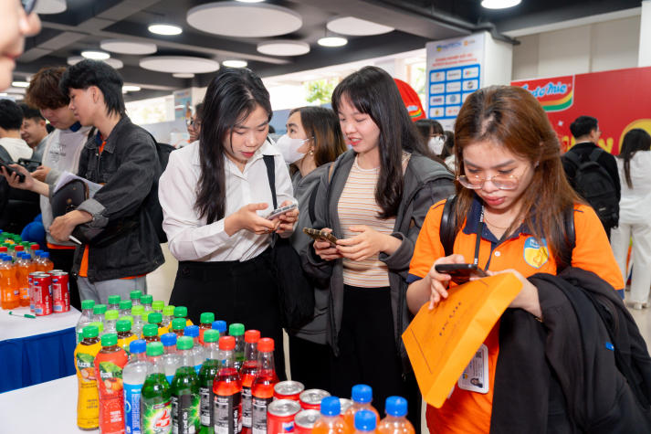 Hơn 7.000 cơ hội việc làm đón chờ sinh viên trong HUTECH Job Fair 2026 vào 07/5 tới 80