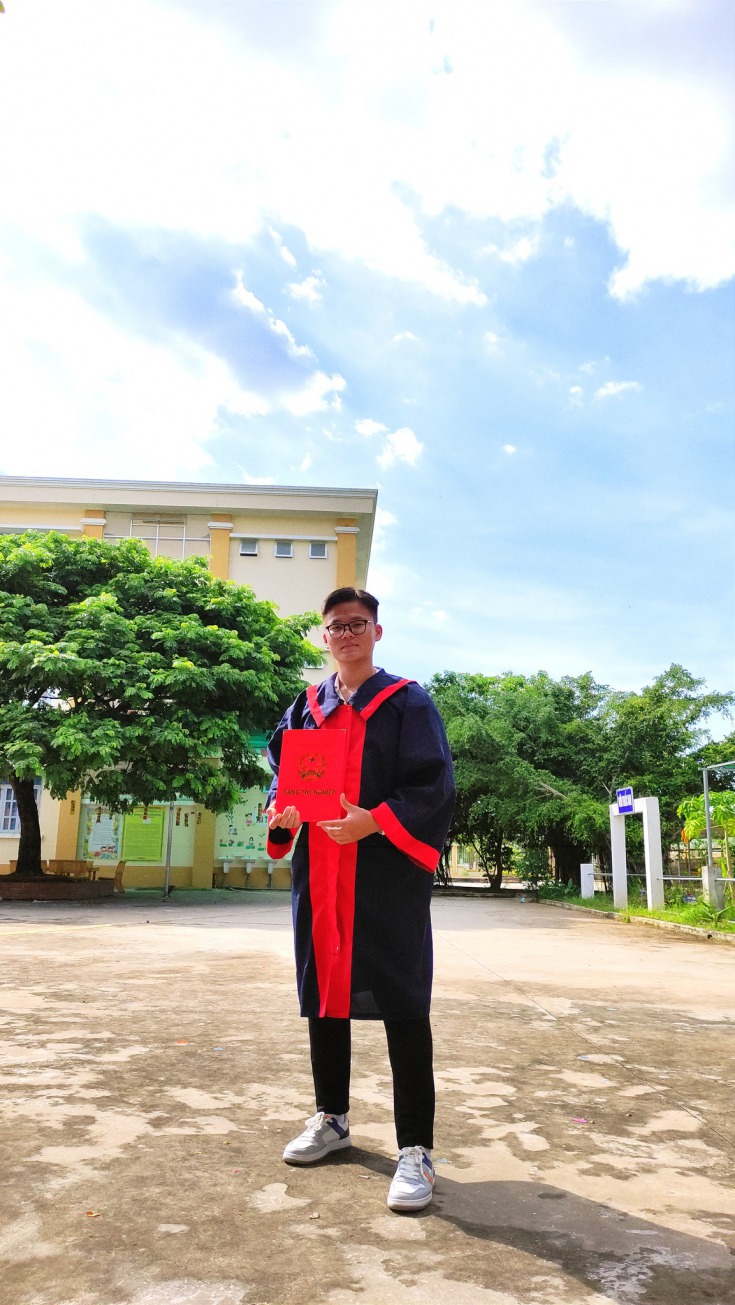 Nguyễn Minh Tiến (22DLQA3) - Khoa Quản trị kinh doanh gương mặt Tân sinh viên kỳ này
