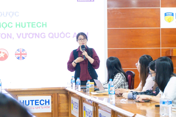 Mở rộng cánh cửa học thuật toàn cầu cho sinh viên ngành Dược học tại Hội thảo du học quốc tế 67