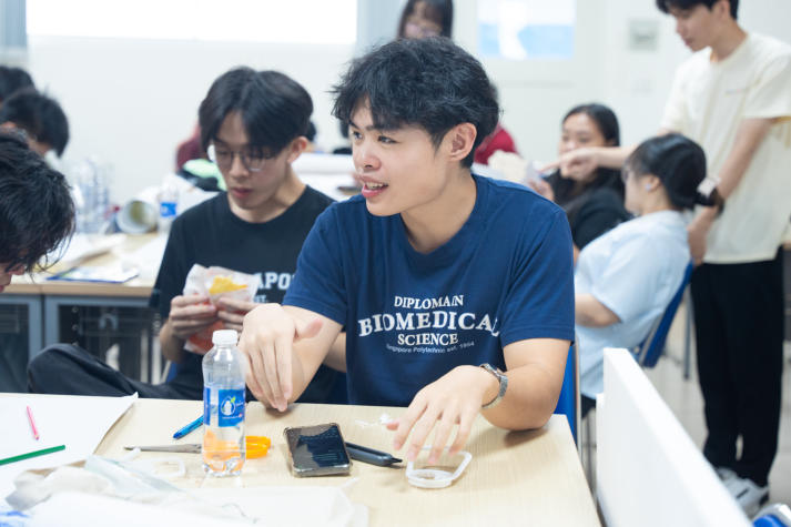 Sinh viên HUTECH và SP tăng tốc hoàn thiện dự án trước thềm Triển lãm sản phẩm LeX 2025 35