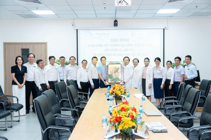HUTECH và Bệnh viện Đa khoa khu vực Thủ Đức mở rộng hợp tác chuyên sâu trong đào tạo, nghiên cứu y khoa 74