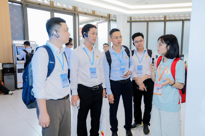 PGS.TS. Hà Minh Tuấn tham gia “Hành trình đỏ nghiên cứu, học tập” tại Trùng Khánh (Trung Quốc) 55