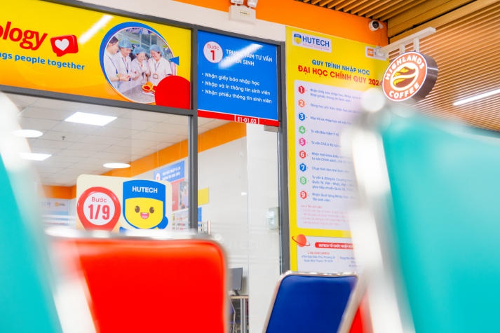 HUTECH sẵn sàng đón thí sinh trúng tuyển đến nhập học 82
