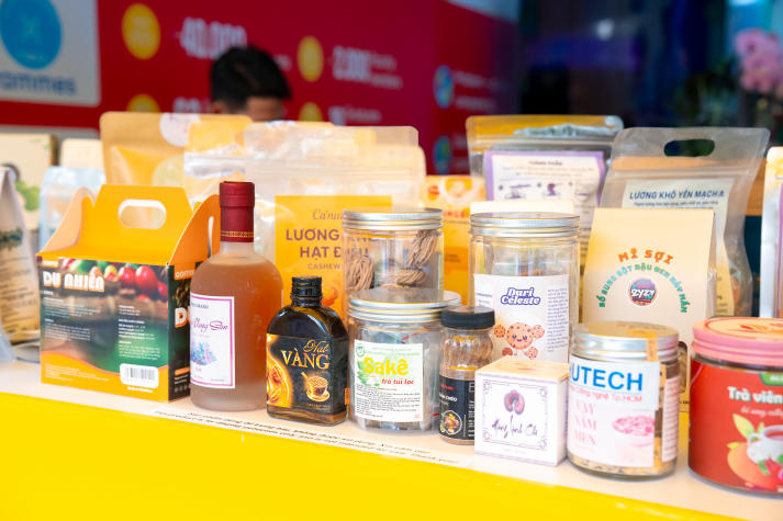 HUTECH booth makes an impression at GRECO 2025 with green innovation and industry 4.0 technologies 41