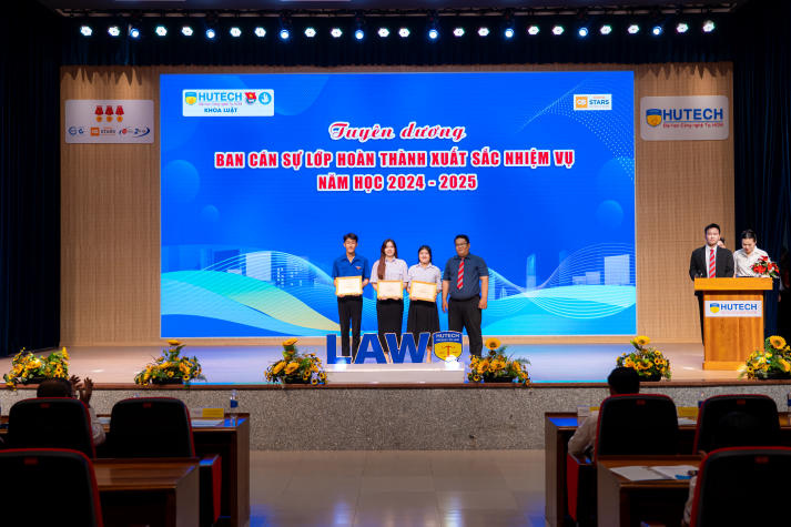 Vinh danh nỗ lực sinh viên Khoa Luật HUTECH, khởi động phong trào năm học mới  2025-2026 87