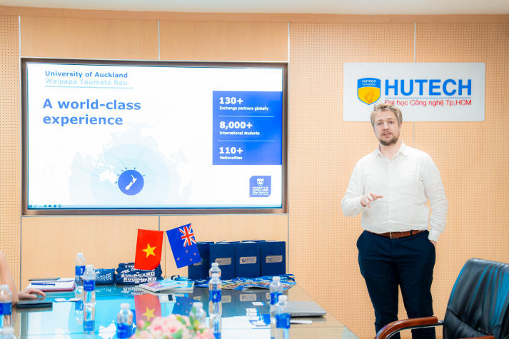 ĐẠI HỌC AUCKLAND (TOP 65 THẾ GIỚI) GẶP GỠ SINH VIÊN I-HUTECH NGÀNH KHOA HỌC MÁY TÍNH CHƯƠNG TRÌNH LIÊN KẾT QUỐC TẾ 30