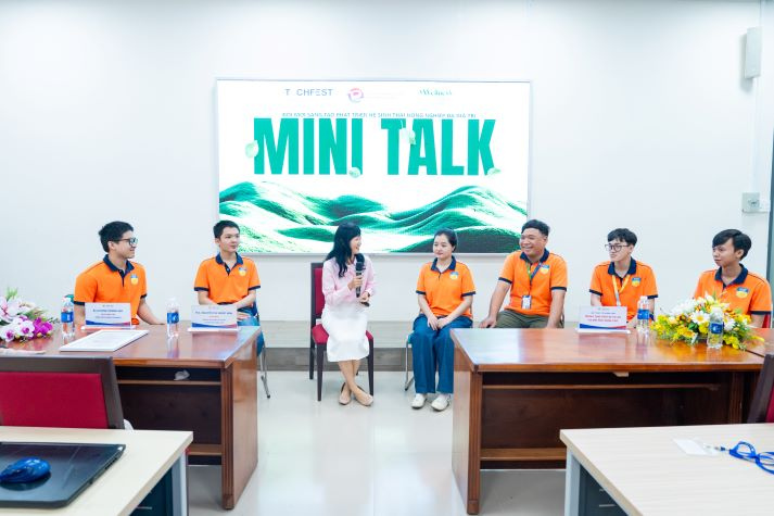 [Ảnh] HUTECH Innovatalk 2026: Sinh viên giải bài toán nông nghiệp đa giá trị từ thực tiễn xã Bình Mỹ (TP.HCM) 39
