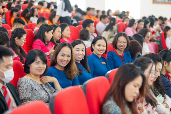 [Video] HUTECH long trọng tổ chức Lễ kỷ niệm 41 năm Ngày Nhà giáo Việt Nam 258