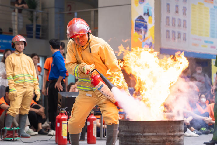 Sẵn sàng ứng phó sự cố, HUTECH tổ chức diễn tập phòng cháy chữa cháy vào ngày 20/6 tới 9