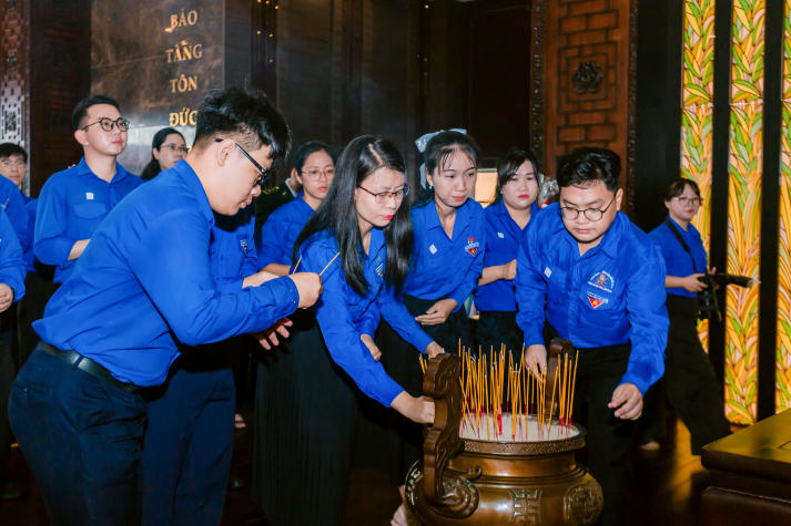 Gương Đảng viên trẻ tiêu biểu TP.HCM 2025 vinh danh đại diện HUTECH 13