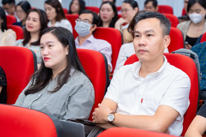 Giảng viên HUTECH tìm hiểu về tích hợp trí tuệ nhân tạo trong giáo dục đại học cùng chuyên gia Đại học Columbia 70