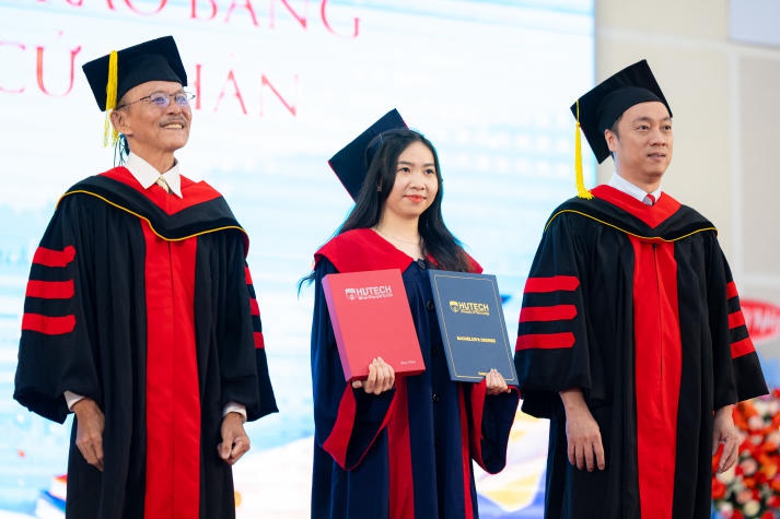 Hoa khôi Sinh viên Thế giới 2019 Nguyễn Thị Thanh Khoa dự định sẽ học tiếp thạc sĩ tại HUTECH 179
