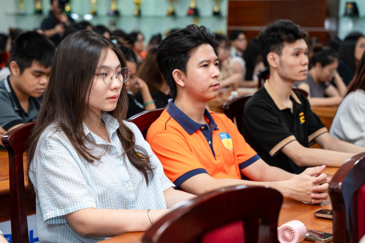 [Video] Update kỹ năng thực tiễn, sinh viên Khoa Dược tự tin khởi đầu hành trình sự nghiệp 83