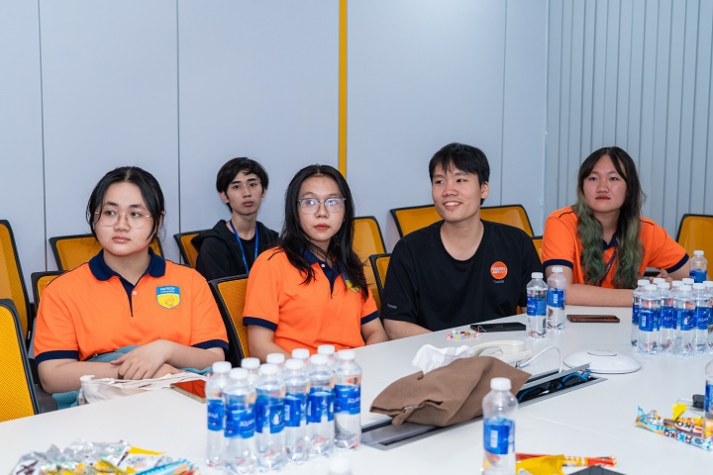 Từ giảng đường đến thực tiễn: Sinh viên Nghệ thuật số trải nghiệm thế giới sáng tạo chuyên nghiệp tại OneUniverse Việt Nam 41