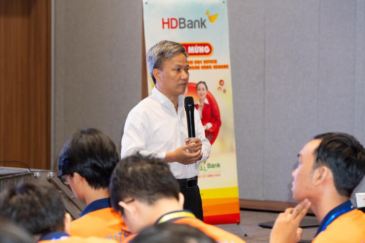 Khám phá môi trường làm việc tại Galaxy Innovation Hub - HDBank cùng sinh viên Khoa học máy tính HUTECH 104