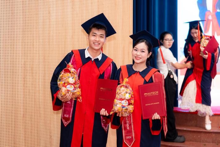 549 tân khoa HUTECH khép lại giảng đường bằng những câu chuyện rất riêng 74