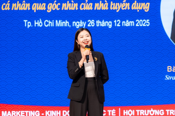 Sinh viên Khoa Marketing - Kinh doanh quốc tế “giải mã” thuật toán tuyển dụng và xây dựng thương hiệu cá nhân cùng chuyên gia 44