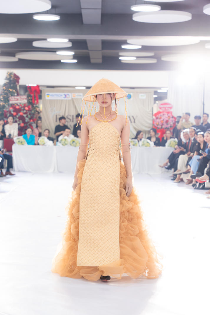 [Video] Khi hồn cốt nghệ thuật được kể bằng ngôn ngữ thiết kế trẻ 66